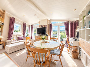 Dining- click for photo gallery
